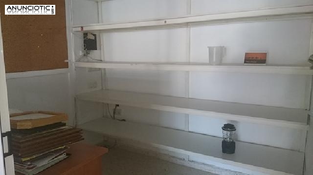 Local comercial en dos alturas de unos 60 m 2 