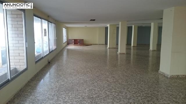 Estupendo local comercial en san fernand