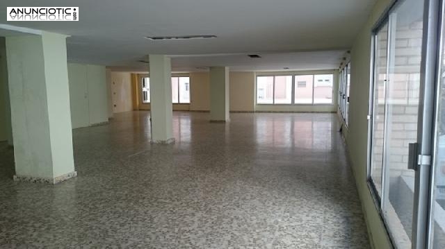 Estupendo local comercial en san fernand