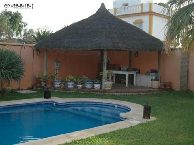 Casa con piscina privada en conil