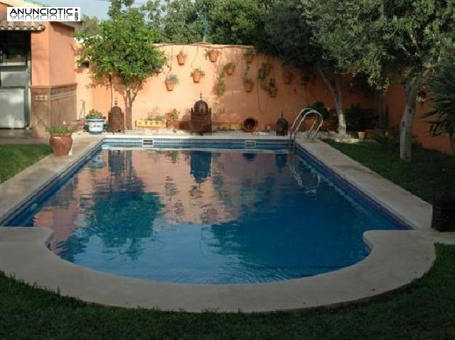 Casa con piscina privada en conil