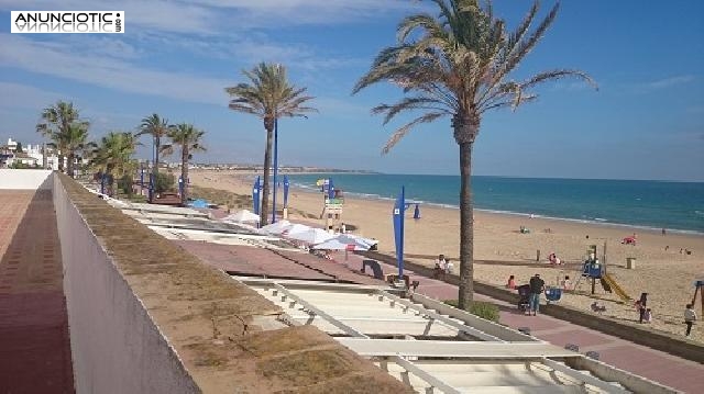 Apartamento en la barrosa en primera linea de 