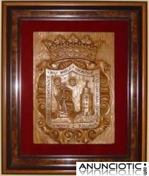 HERALDICA TALLADA EN MADERA