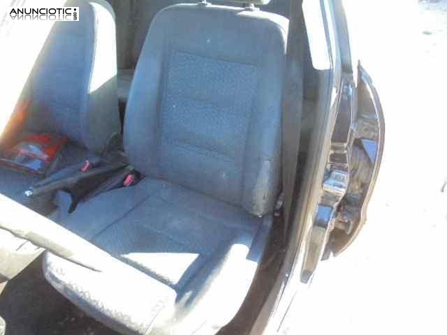 Asiento delantero izquierdo 3394866