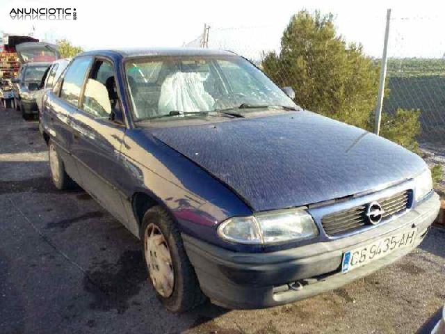 388906 faro opel astra f berlina básico