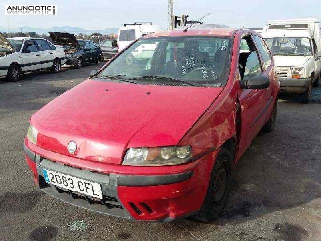 389027 piloto fiat punto berlina (188)