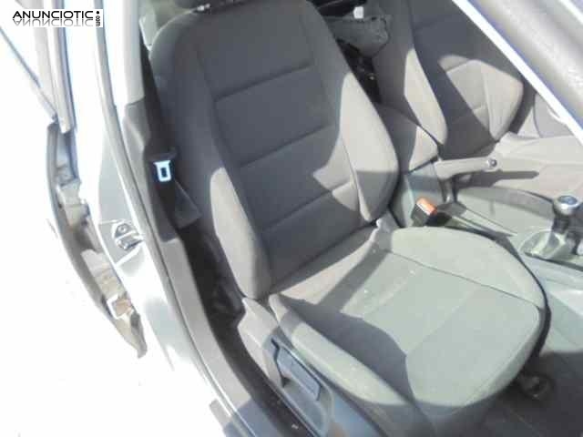 Asiento delantero derecho 4071590