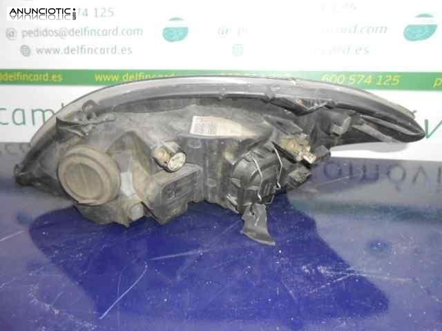 Faro derecho 3360418 8113013300 toyota