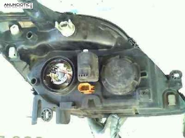 Faro - 2988868 - renault scenic rx4