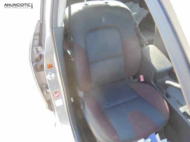 Asiento delantero derecho 3663945 mazda