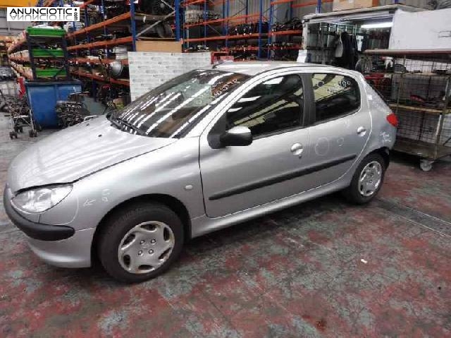 Puerta del. der. de peugeot - 206