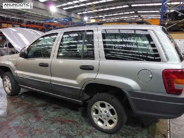 Puerta del. izq. de jeep - gr.cherokee