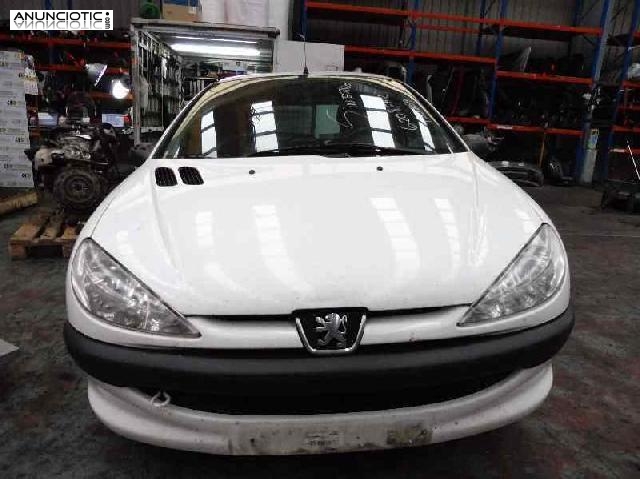 Porton tra. de peugeot - 206