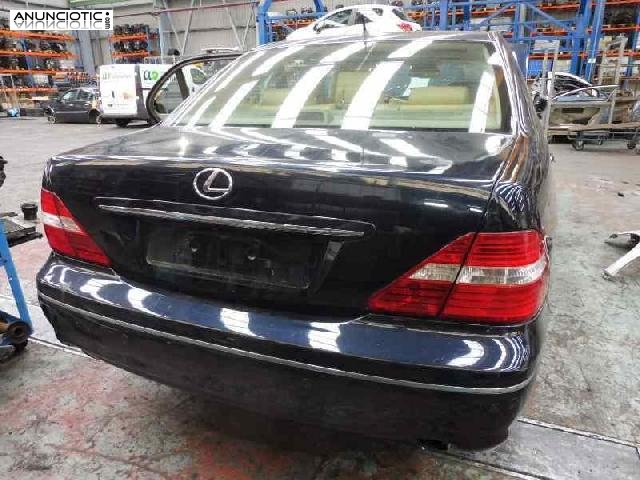 Puerta del. izq. de lexus - ls430