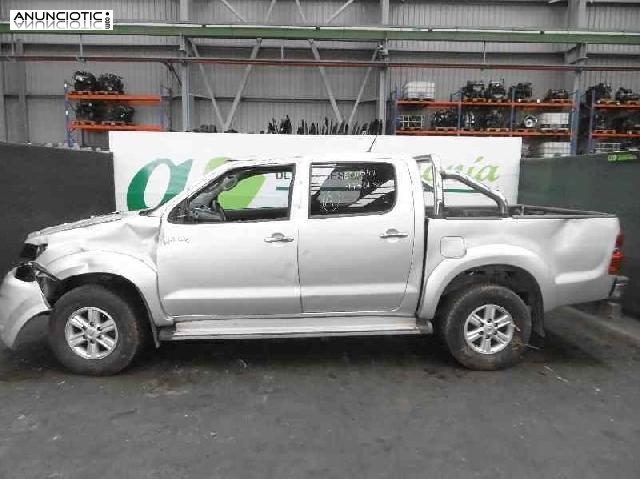 Puerta del. der. de toyota - hilux