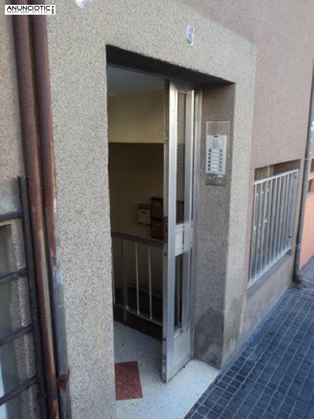 Piso en venta reformado en oleiros