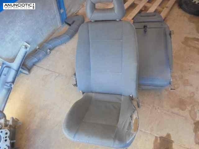 Asiento delantero izquierdo 3609472