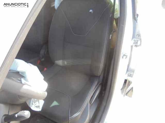 Asiento delantero izquierdo 3643748