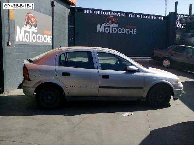 Salpicadero de opel - astra.