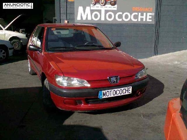 Salpicadero de peugeot - 306.