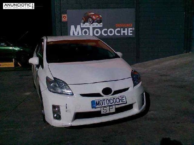 Salpicadero de toyota - prius+.