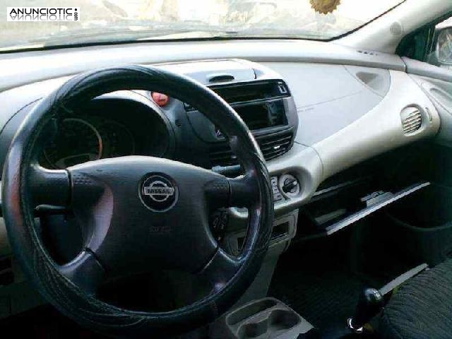 Salpicadero de nissan - almera.