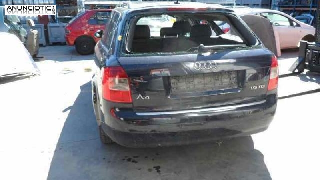 Puerta trasera izquierda de audi - a4