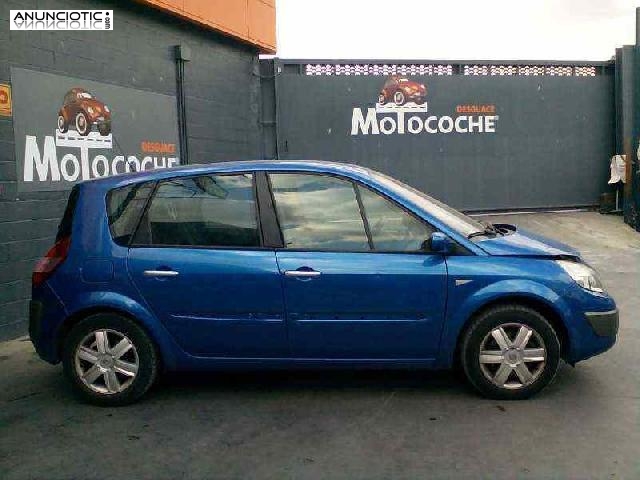 Paragolpes de renault - scenic.