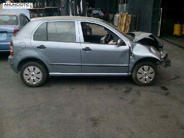 Porton trasero de skoda - fabia