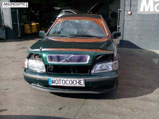 Tapa maletero de volvo - s40