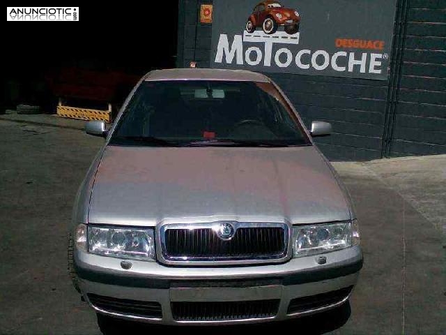 Porton trasero de skoda - octavia