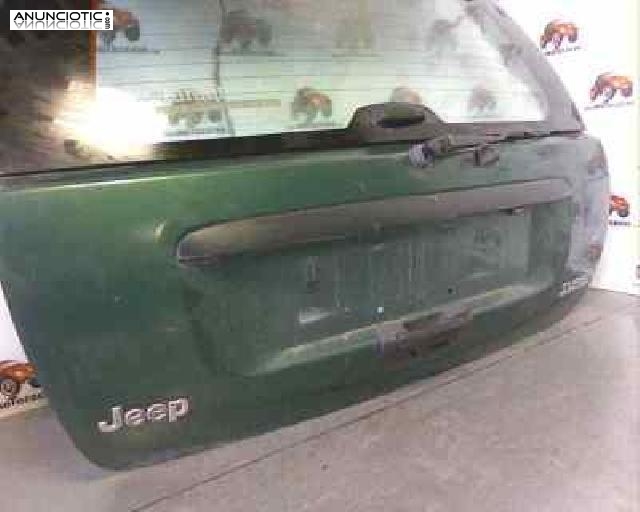 Porton trasero de chrysler - jeep