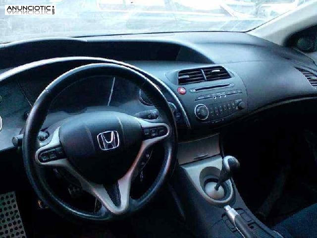 Porton trasero de honda - civic