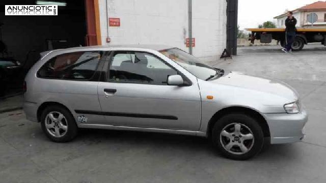 Porton trasero de nissan - almera