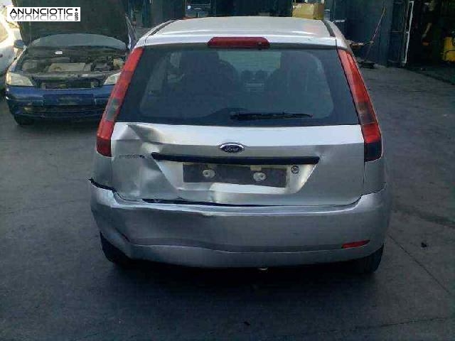 Bombin porton trasero de ford - fiesta