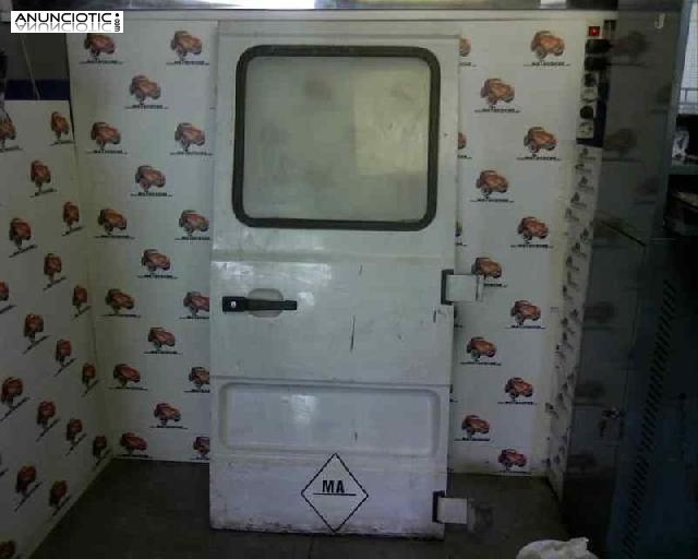 Porton trasero de mercedes - mb 274486