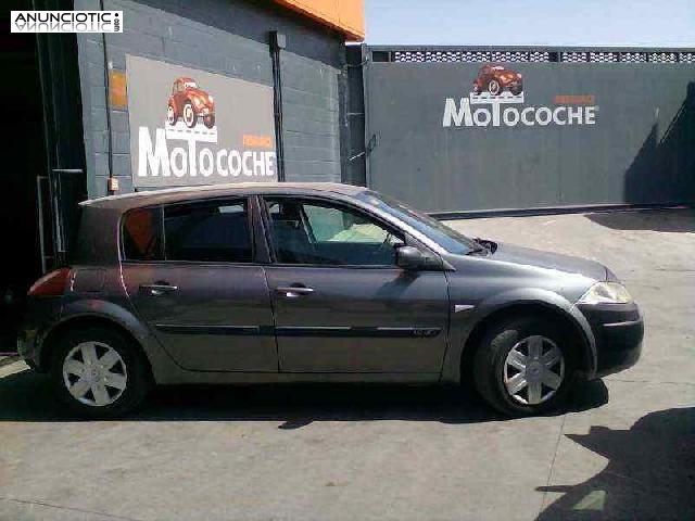 Salpicadero de renault - megane. 463682