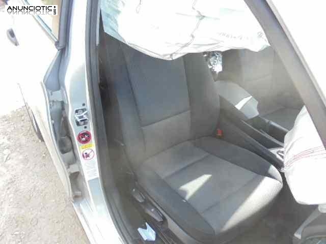 Asiento delantero derecho 3528596