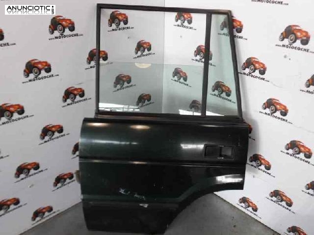 Puerta trasera izquierda de land rover -