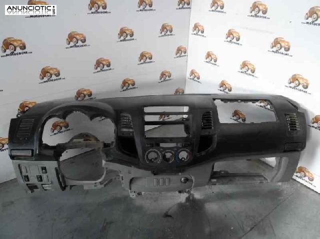 Salpicadero de toyota - hilux. 387884 