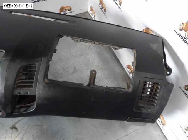 Salpicadero de toyota - hilux. 387884 