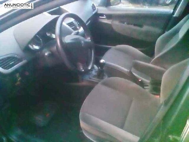 Juego de llantas de peugeot - 207. 