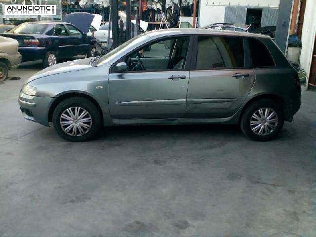 Porton trasero de fiat - stilo 381371