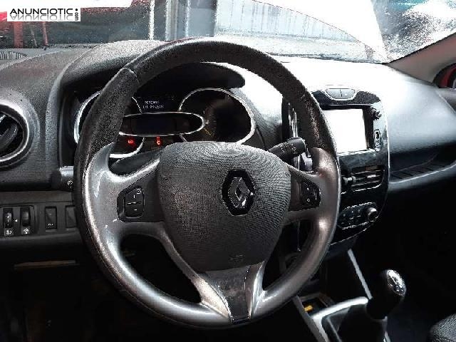 689802 volante renault clio iv