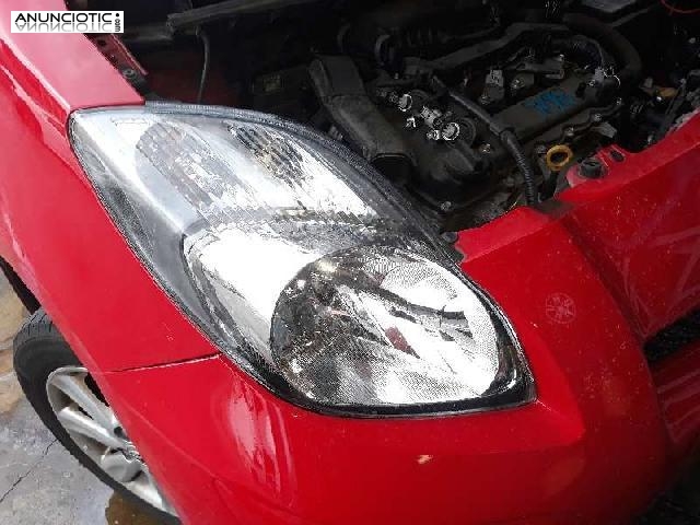 697637 faro toyota yaris active