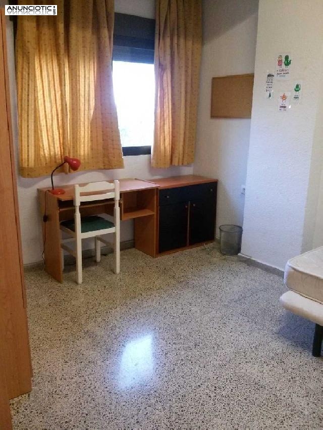 Oportunidad de piso en ronda de 90 m2