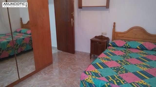 Piso de 3 dormitorios por solo 450 euros