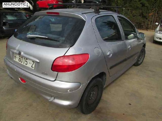 Peugeot 206 berlina para despiece completo