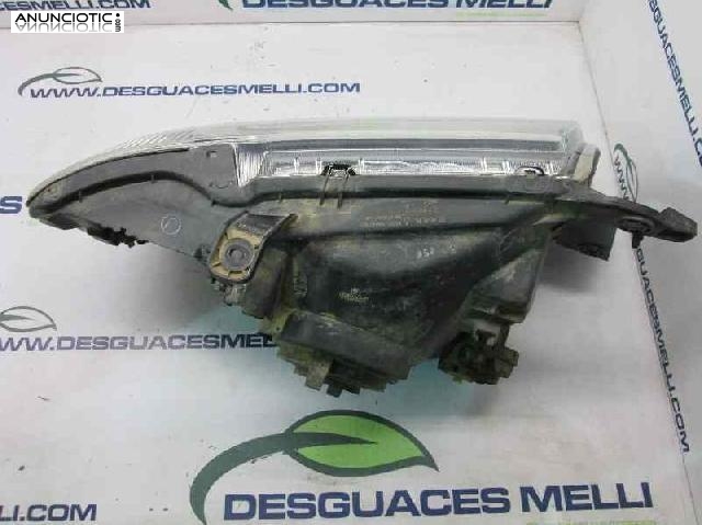 Faros de mitsubishi montero 2002