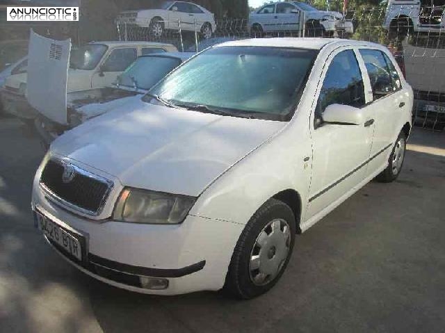 Paragolpes 1954349 skoda fabia 2002